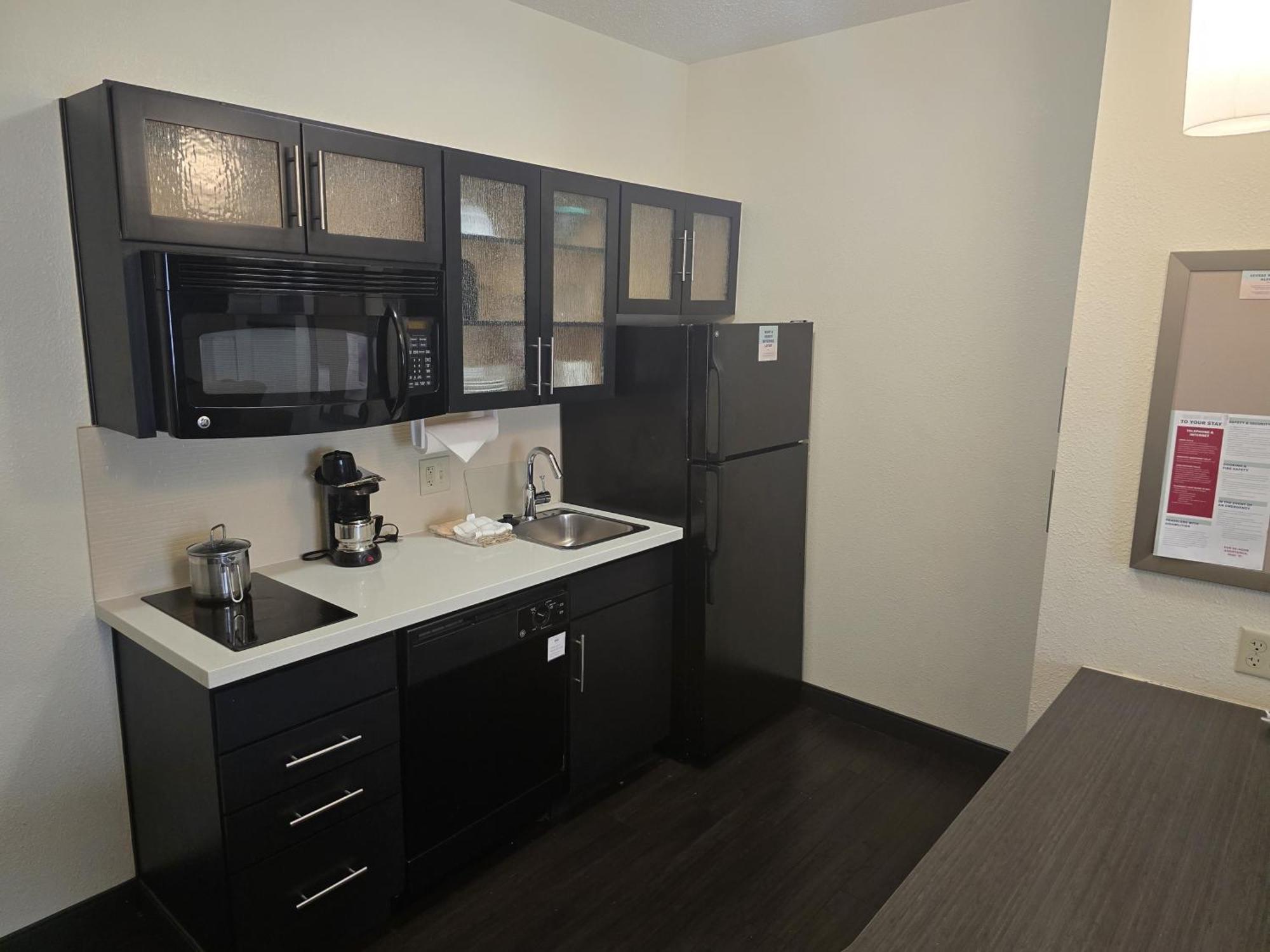 Candlewood Suites Fort Wayne - Nw By Ihg Luaran gambar