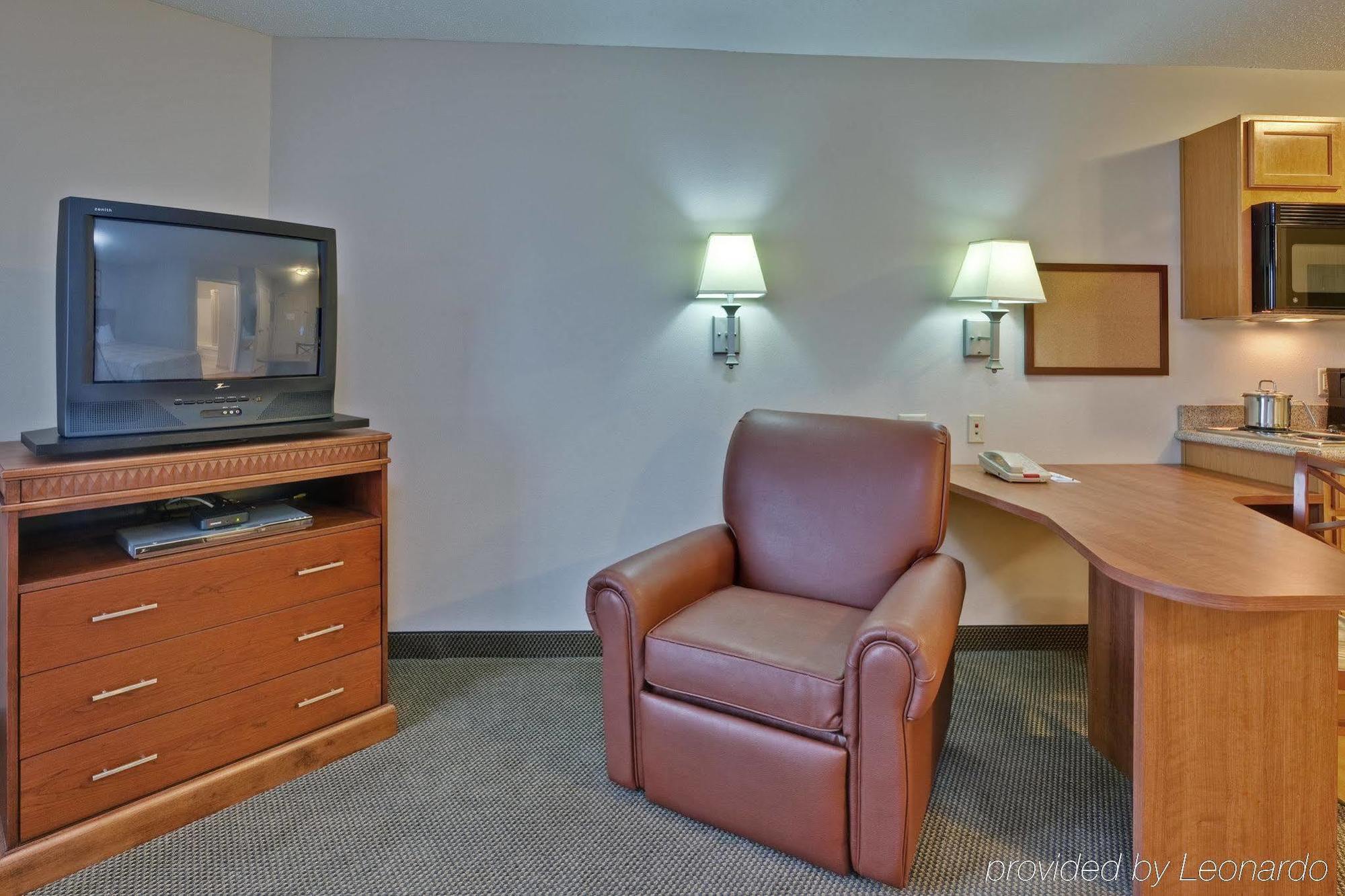 Candlewood Suites Fort Wayne - Nw By Ihg Bilik gambar