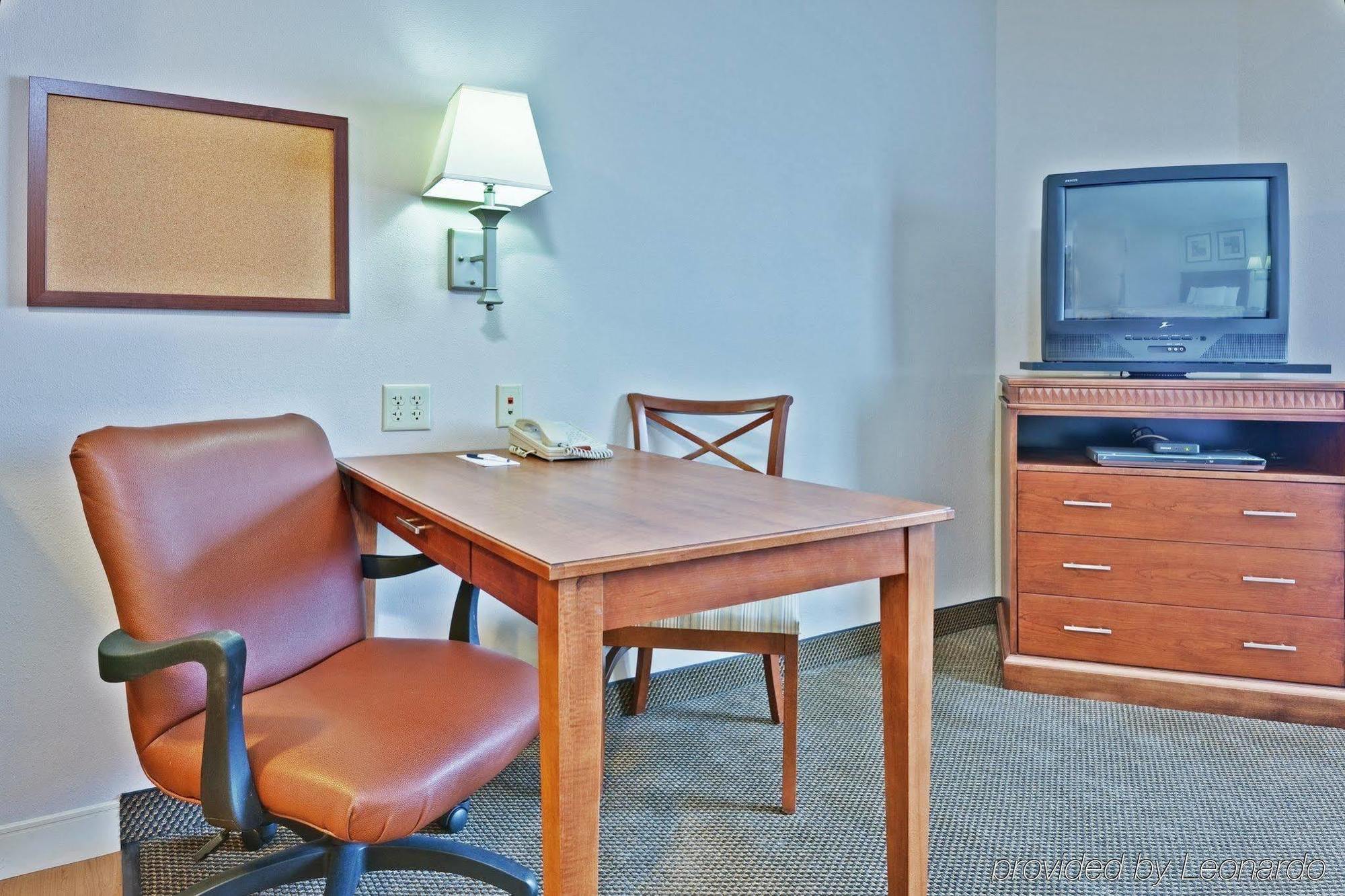 Candlewood Suites Fort Wayne - Nw By Ihg Bilik gambar